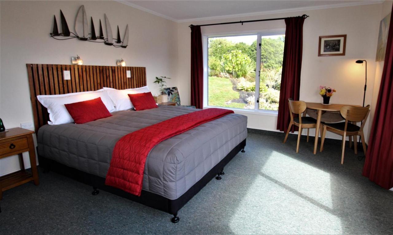 Labyrinth Gardens Guest House Takaka Extérieur photo