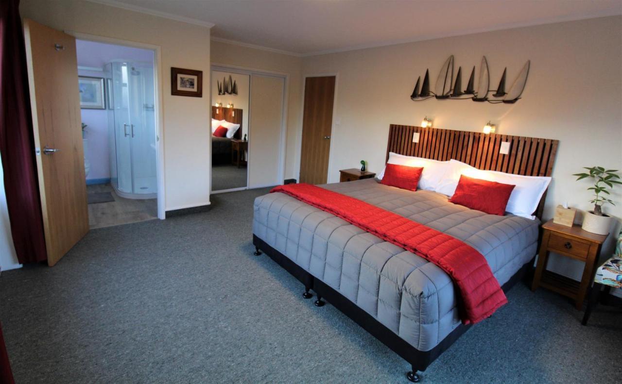 Labyrinth Gardens Guest House Takaka Extérieur photo