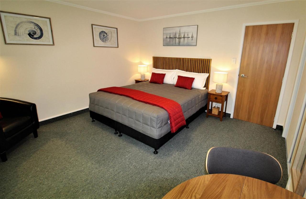 Labyrinth Gardens Guest House Takaka Extérieur photo