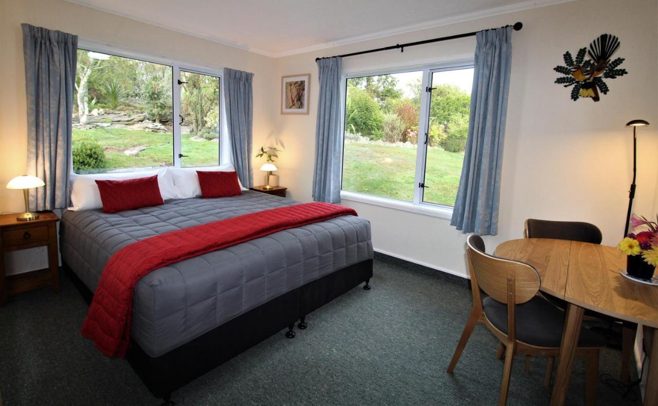 Labyrinth Gardens Guest House Takaka Extérieur photo